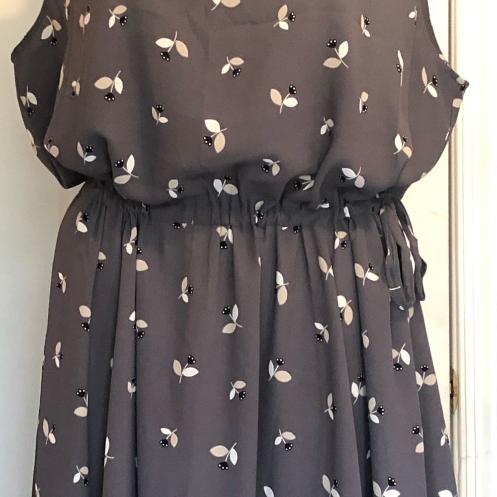 Anne Klein Gray Midi Dress with White Floral Print - Picture 5 of 14